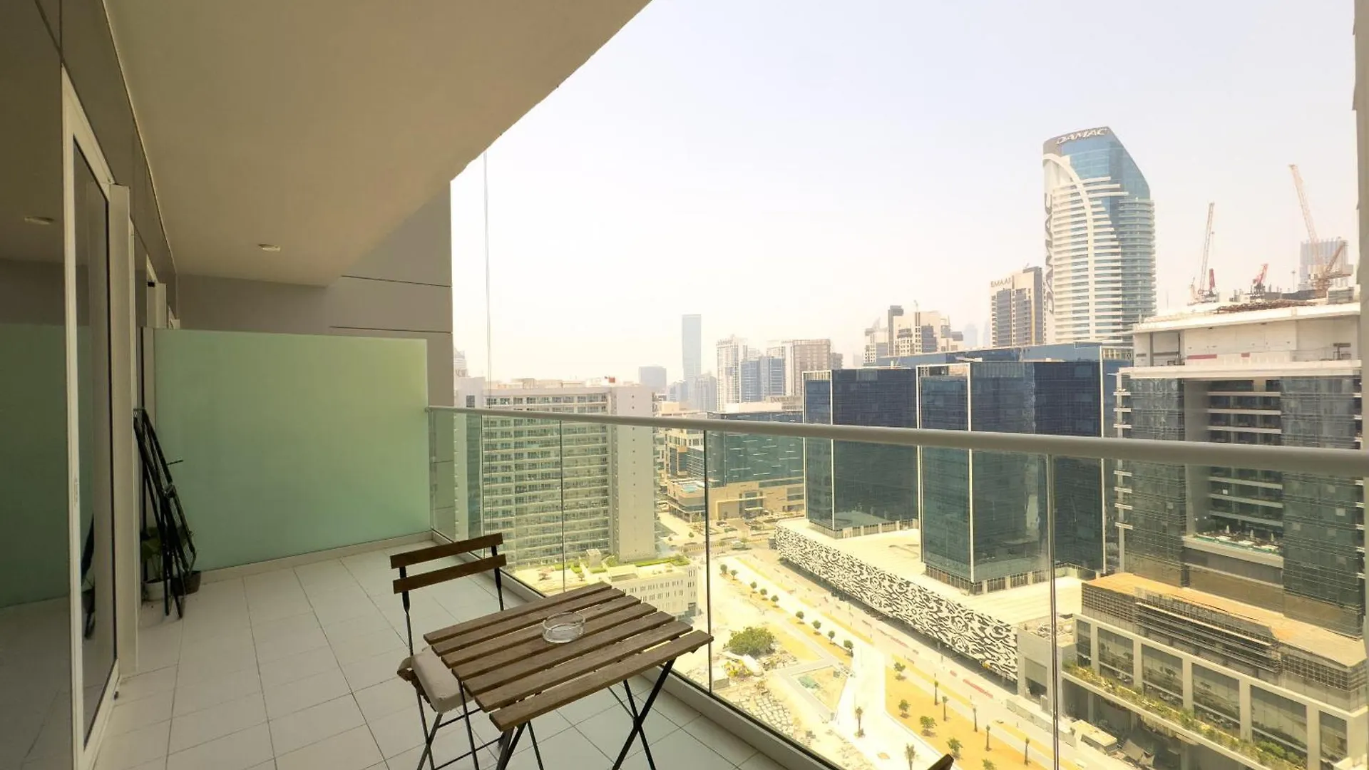 Comfy 1Br At Reva Res Business Bay 1701 Appartement Dubai
