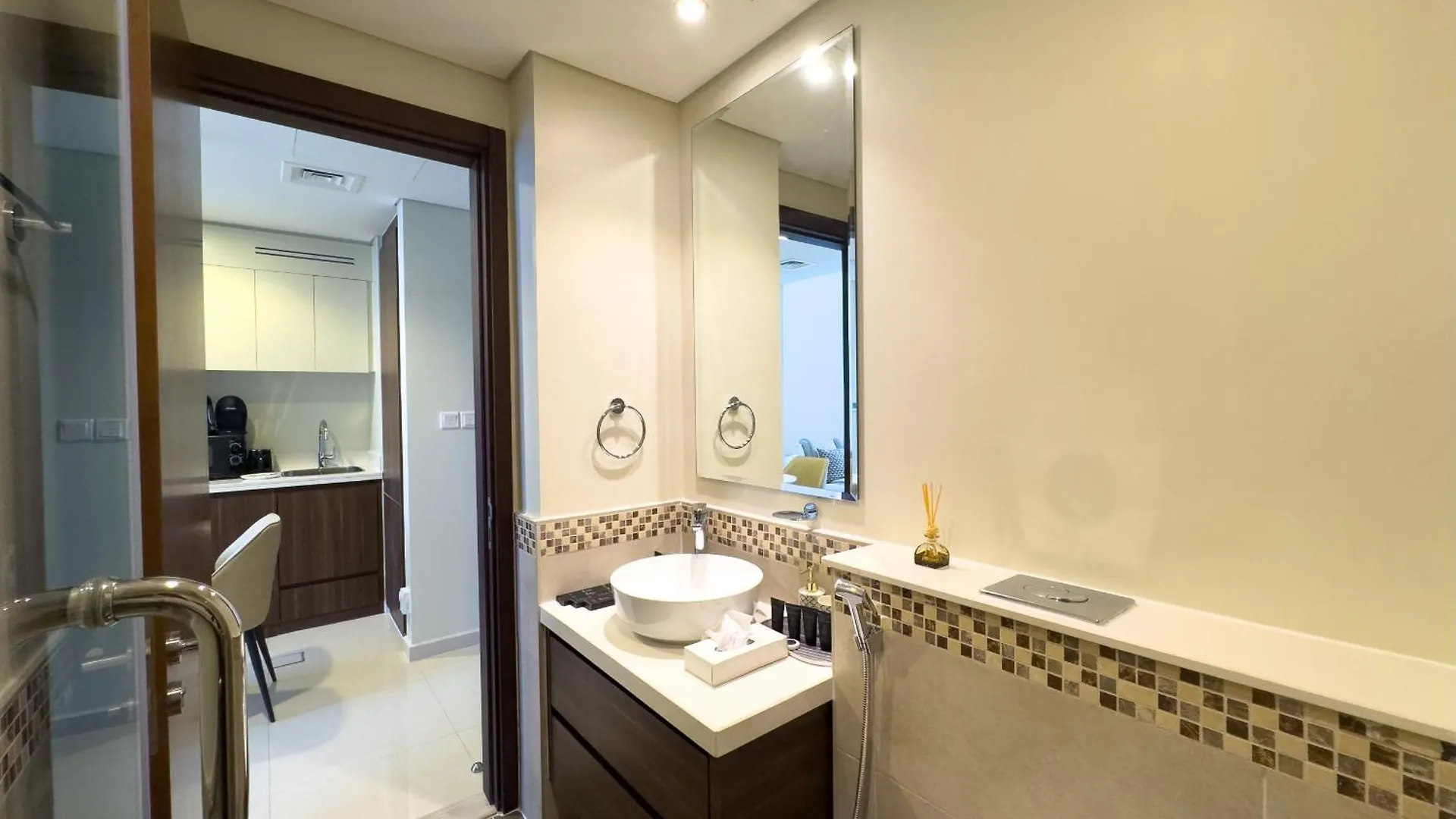 Comfy 1Br At Reva Res Business Bay 1701 Appartement Dubai