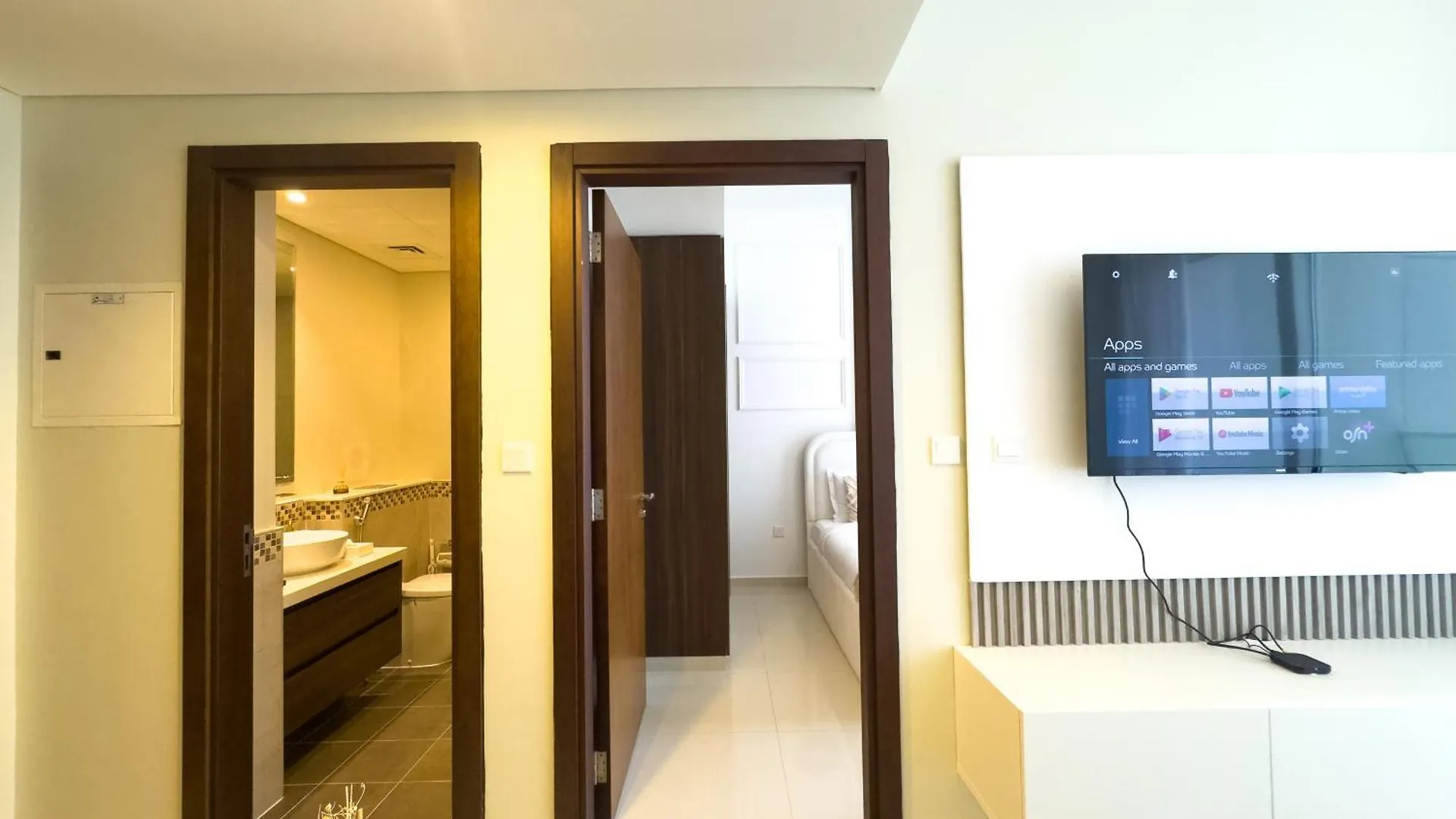Appartamento Comfy 1Br At Reva Res Business Bay 1701 Dubai